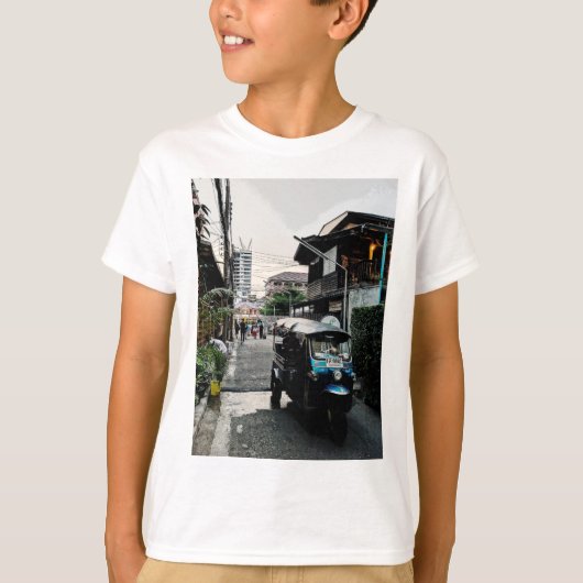 トゥクトゥクインバンコクタイ Tシャツ (正面)
