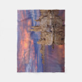 トゥファのフォーメーションMono Lake フリースブランケット (正面)