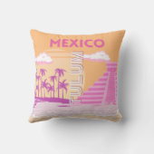 トゥルム，トラベルアート，レトロアート，ピンク，オレンジ クッション (裏面)