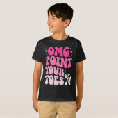 トゥーズを指差す ダンス教師 ダンス講師 _3 Tシャツ (正面フル)