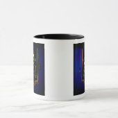 トゥーリンの順序からのフリーメーソンの王位の象徴、 マグカップ (中央)