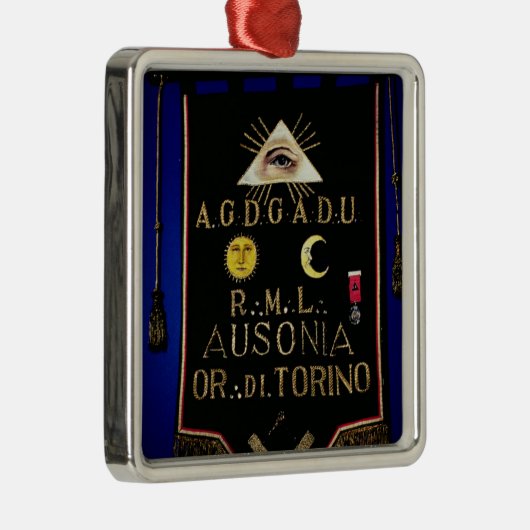 トゥーリンの順序からのフリーメーソンの王位の象徴、 メタルオーナメント (右)