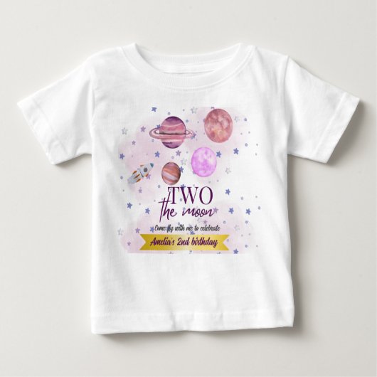 トゥ・ザ・ムーン 2歳の誕生日 女の子 月 星 ロケット ベビーTシャツ (正面)