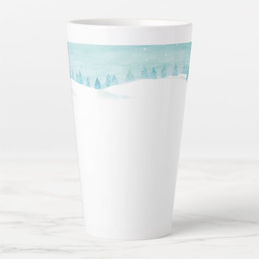 トウヒの木が茂る雪の多い冬の森林の風景 カフェラテマグ (正面)