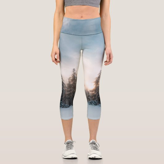 トウヒの木の後ろの太陽 カプリレギンス (正面)