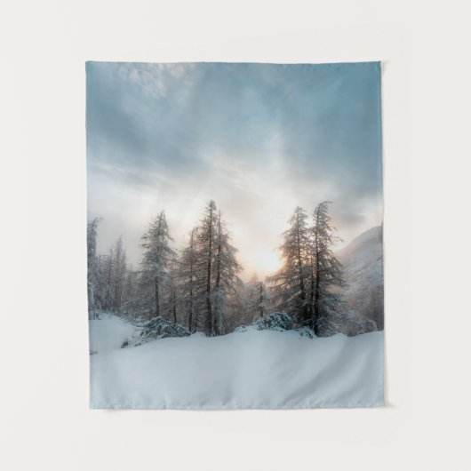 トウヒの木の後ろの太陽 タペストリー (正面)