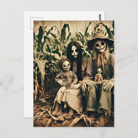 トウモロコシ畑のホラー写真の不気味なかかし一家 ポストカード (正面/裏面)