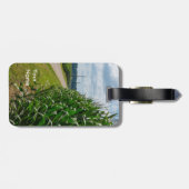 トウモロコシ畑の横に ラゲッジタグ (裏面横)