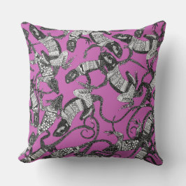 トカゲだけのピンク クッション