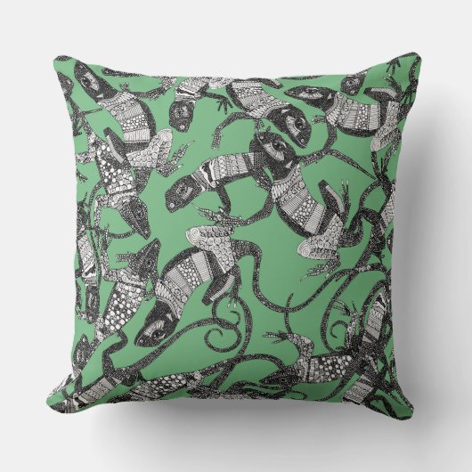 トカゲだけの緑 クッション (正面)