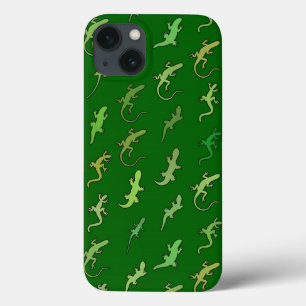 トカゲとゲッコスが緑の松の木に iPhone 13ケース