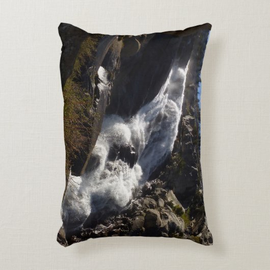 トコパ滝IIアットセコイア国立公園 アクセントクッション (正面(垂直))