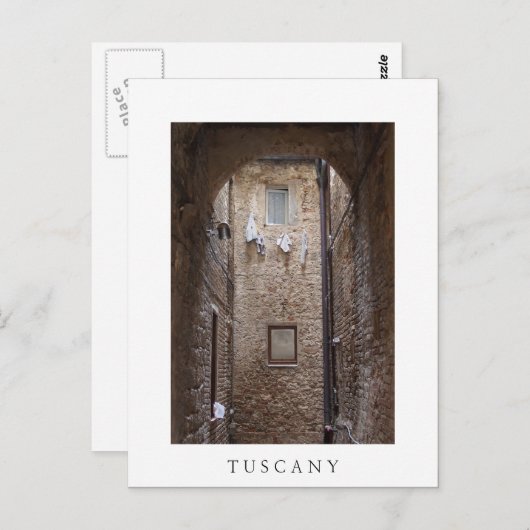 トスカーナの白い文字はがきで洗濯物を干す ポストカード (正面/裏面)