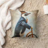 トップハットとバイクに乗ったブレザーを持つペンギン クッション (ブランケット)