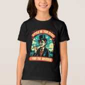 トップハットを着てガラスT-Sを持つ人 トライブレンドTシャツ (正面)