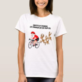 トナカイとサイクリングするサンタクロース Tシャツ (正面)