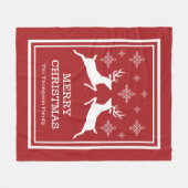 トナカイと雪片が二人でクリスマスを祝う フリースブランケット (正面(横))