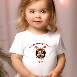トナカイの女の子がクリスマスを突破 トドラーTシャツ