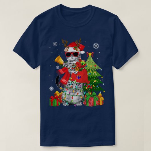 トナカイ猫クリスマスライトおもしろい猫好きギフト Tシャツ (デザイン正面)