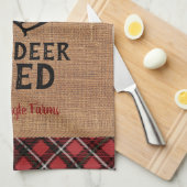 🦌トナカイ食べ物を与えファームキッチンタオル キッチンタオル (四つ折り)