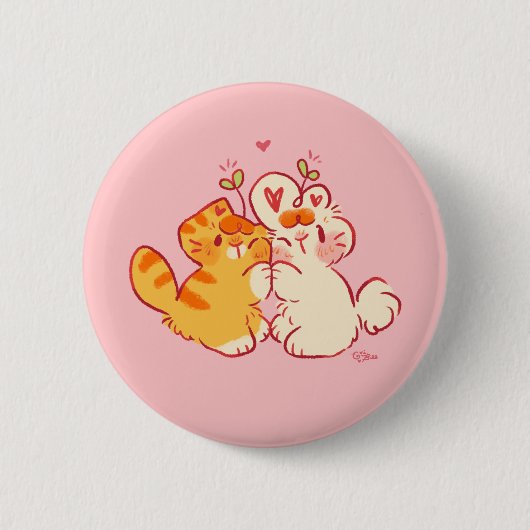 トビとタンジーのハグ - かわいい猫とウサギ 缶バッジ (正面)
