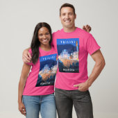 トビリシ・グルジア – レトロ旅行ミニマリストポスター Tシャツ (ユニセックス)