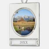 トマスA. Moulton Barn シルバープレートバナーオーナメント (左)