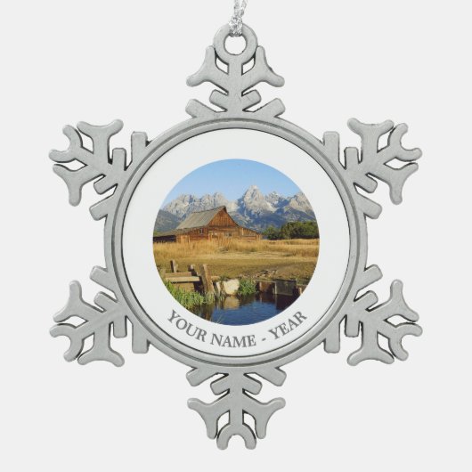 トマスA. Moulton Barn スノーフレークピューターオーナメント (正面)