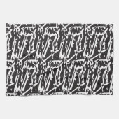 トマトを含む新鮮な野菜。 キッチンタオル (横)