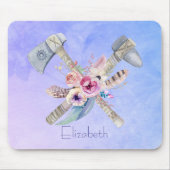 トマホークの羽と花の水彩デザイン マウスパッド (正面)