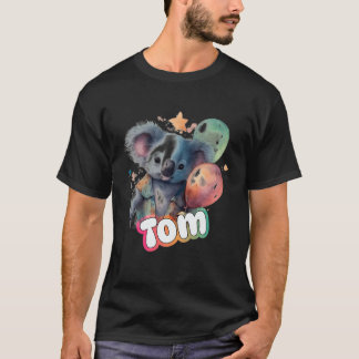 トム – かわいいコアラの可愛い少年の名前 Tシャツ