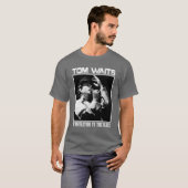トム・ウェイツ ブルースの友達への招待 Tシャツ (正面フル)