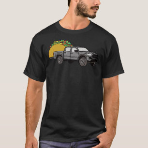 トヨタタコマHauling a Taco 4x4 4wdトラックホイーリング Tシャツ