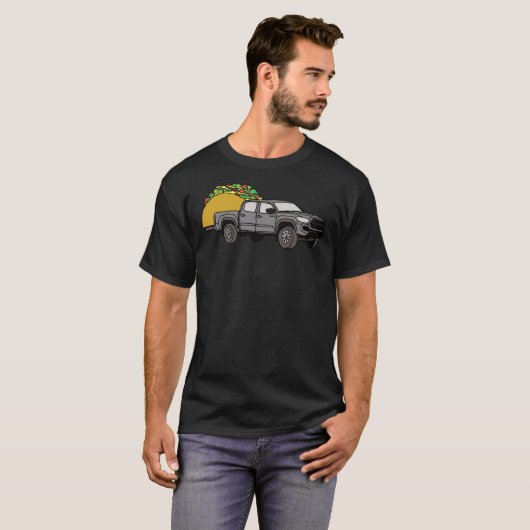 トヨタタコマHauling a Taco 4x4 4wdトラックホイーリング Tシャツ (正面フル)