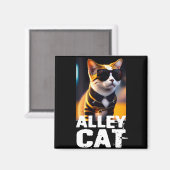 トラのトラックスーツを着た可愛い猫 マグネット (正面/裏面)