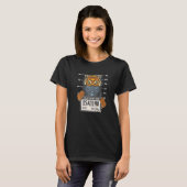 トラのマグショット 動物 野生生物 大型ネコ科動物 トラ Tシャツ (正面フル)