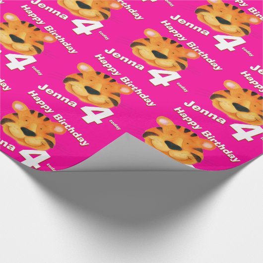 トラの顔の芸術および名前の第4誕生日の覆い ラッピングペーパー (角)