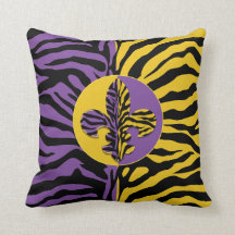 トラの（紋章の）フラ・ダ・リの装飾用クッション