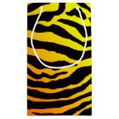 トラは縞で飾ります スモールペーパーバッグ (裏面)