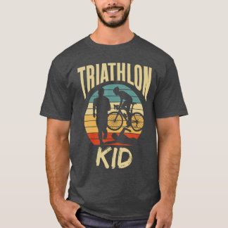 トライアスロン キッズ スポーツ 愛好家 アスリート 少年 Tシャツ
