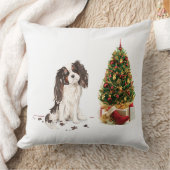 トライカラーキングチャールズスパニエル犬おもしろいクリスマスドッグ クッション (ブランケット)