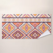 トライバアステカルストライプの・シームレスな背景 バスタオル (バスタオル)