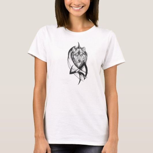 トライバルウルフの女性のTシャツ Tシャツ (正面)
