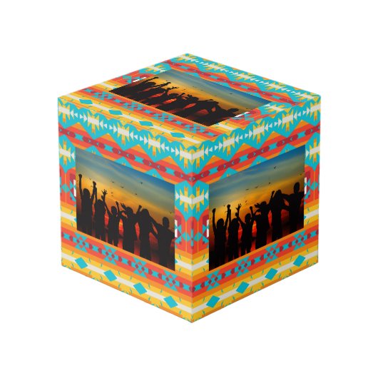 トライバルシェイプの行 フォトキューブ (正面アングル)