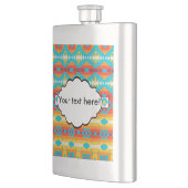 トライバルシェイプの行 フラスク (左)