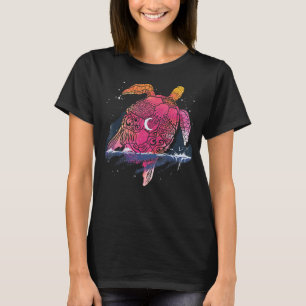 トライバルシークレセントムーン海動物マオリ亀 Tシャツ
