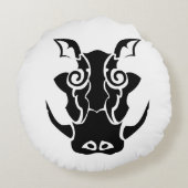 トライバルタトゥースタイルボーヘッド ラウンドクッション (裏面)