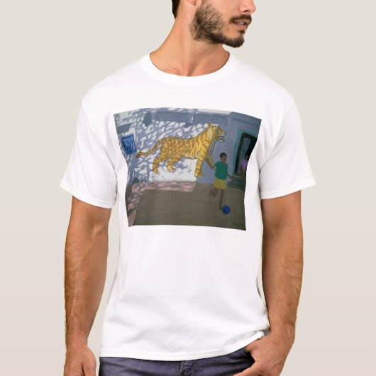 トラインド Tシャツ (正面)