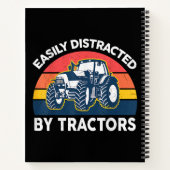 トラクタおもしろいーとシャツの農家Fに簡単に気を取られる ノートブック (裏面)