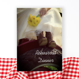 トラクターに乗る花嫁のファームウェディングリハーサルディナー 招待状